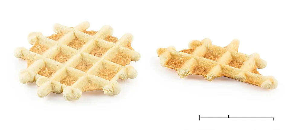 Kue gapit, a dish from Indonesia
