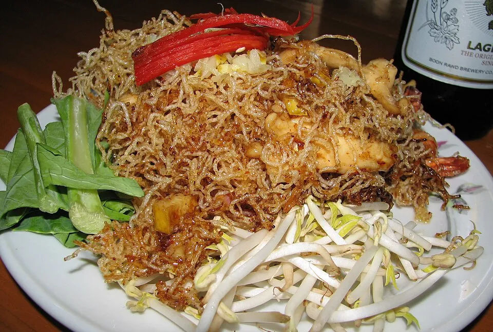 mi krop, a dish from Thailand