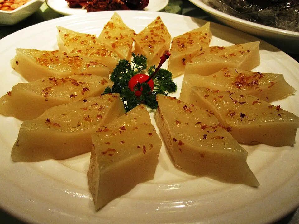 Osmanthus cake