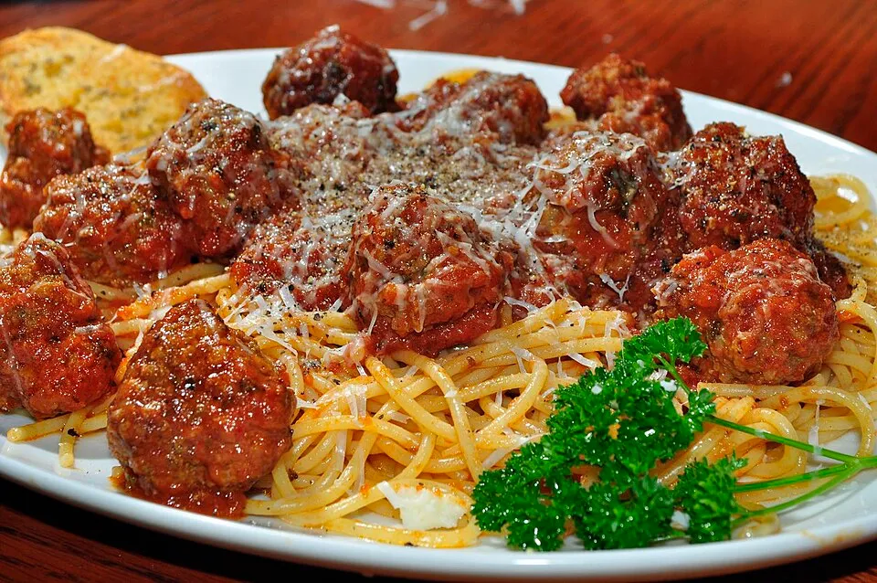 spaghetti with meatballs, a dish from United States