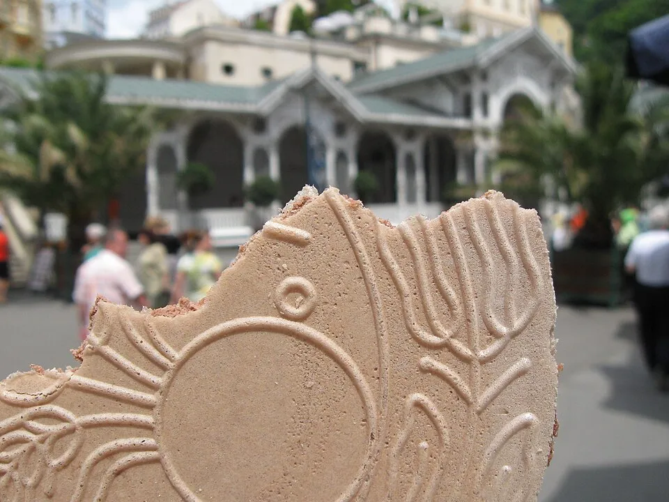 wafer cookie, a dish from Italy